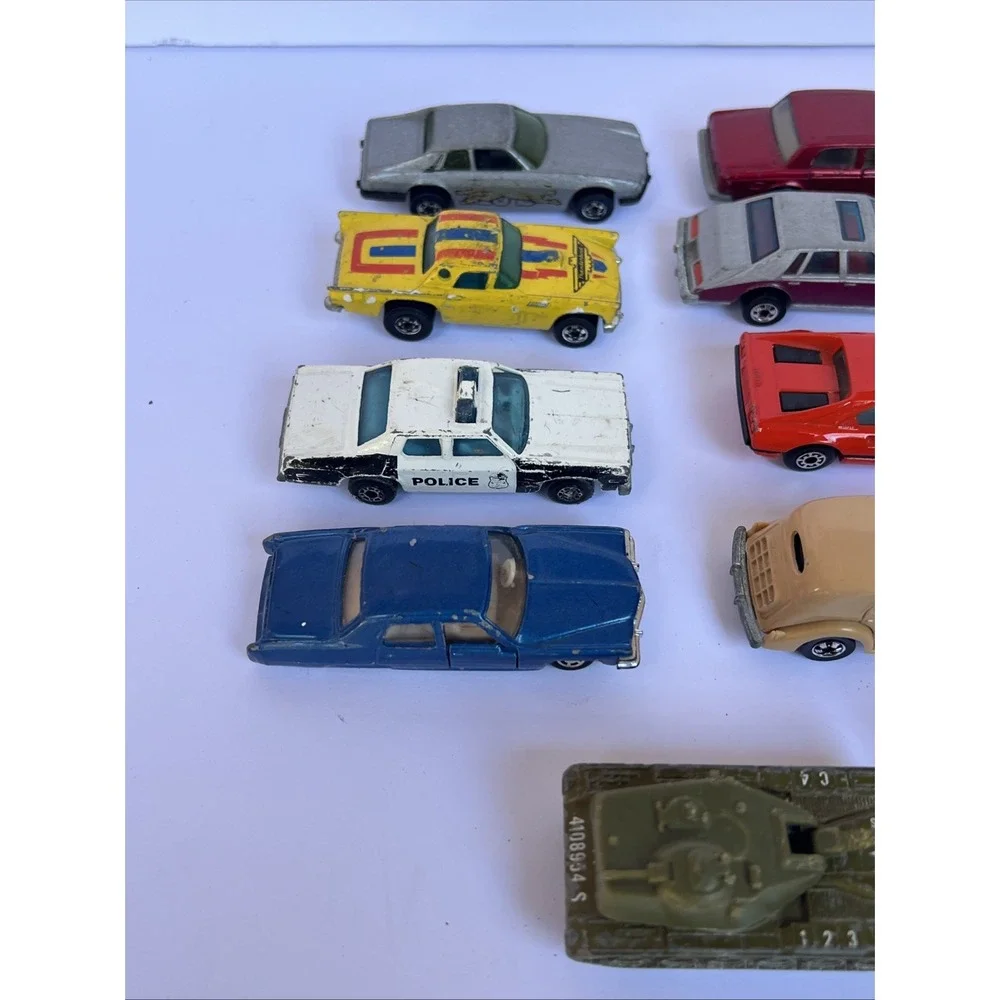 VTG Hot Wheels Super Rally Case 14 Cars Mixed Set Blackwalls Hot Wheels Matchbox